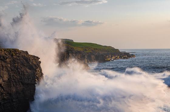 waves-crushing-the-coast waves-crushing-the-coast
